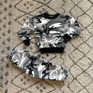 Vintage Garanimals camo sweatsuit